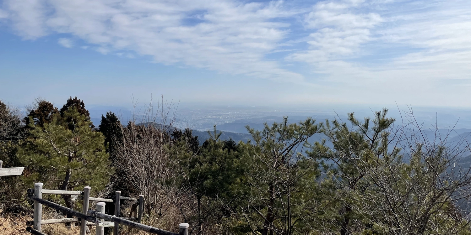 日の出山山頂02