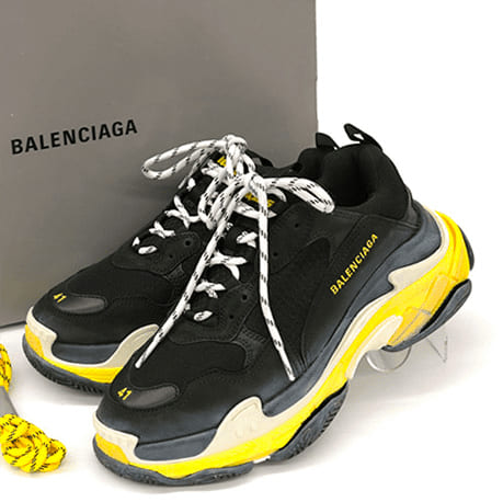 BALENCIAGA Triple S